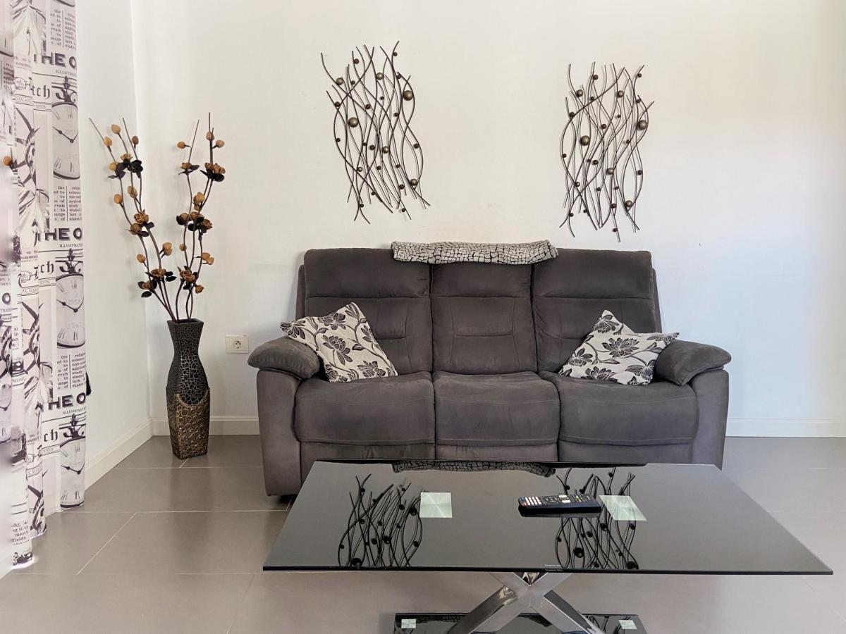 1 Bed Los Cristianos Near The Bus Station 아로나 외부 사진