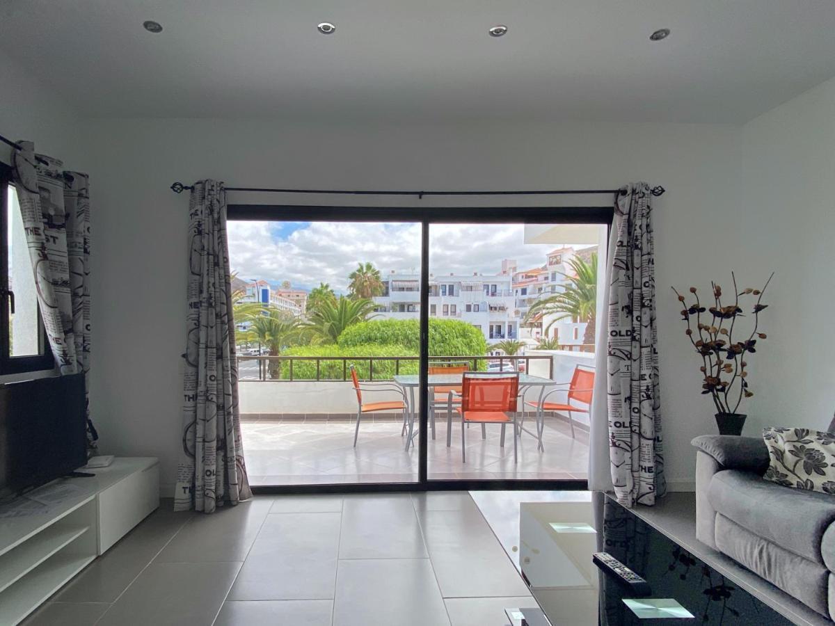 1 Bed Los Cristianos Near The Bus Station 아로나 외부 사진