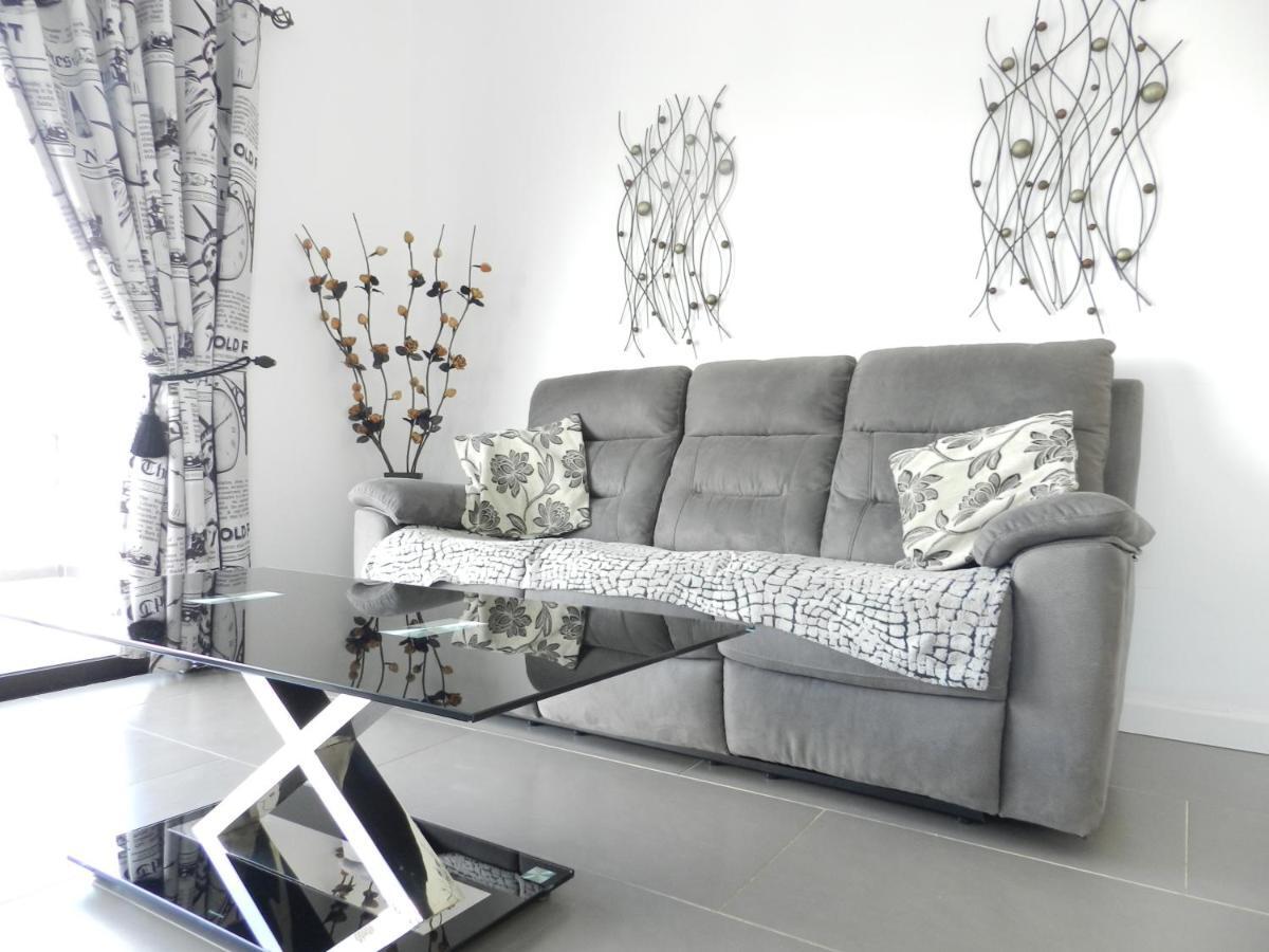 1 Bed Los Cristianos Near The Bus Station 아로나 외부 사진