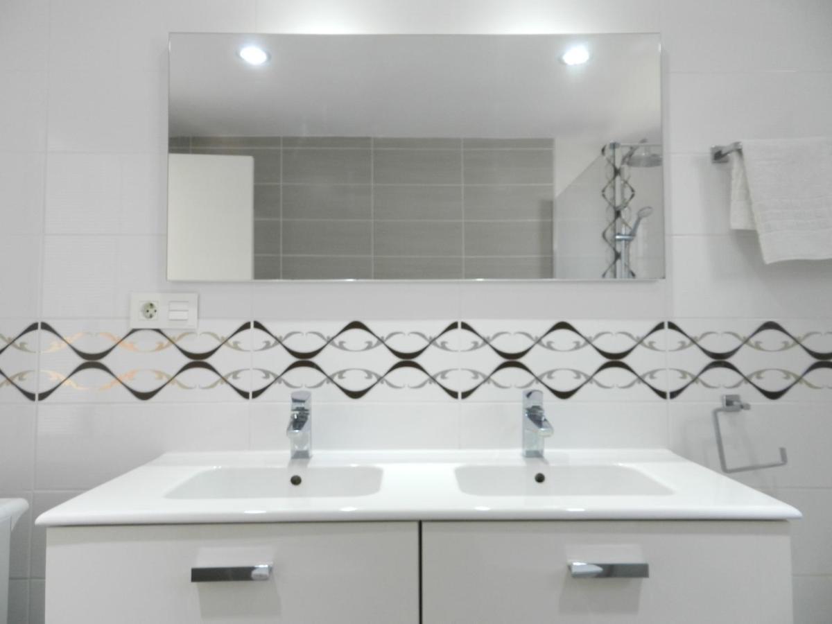 1 Bed Los Cristianos Near The Bus Station 아로나 외부 사진
